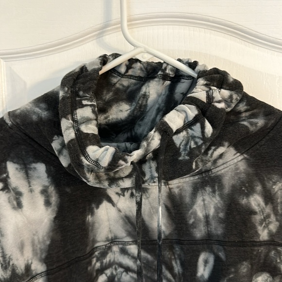 Simply Southern Cowl Neck Pullover Large - Picture 3 of 4